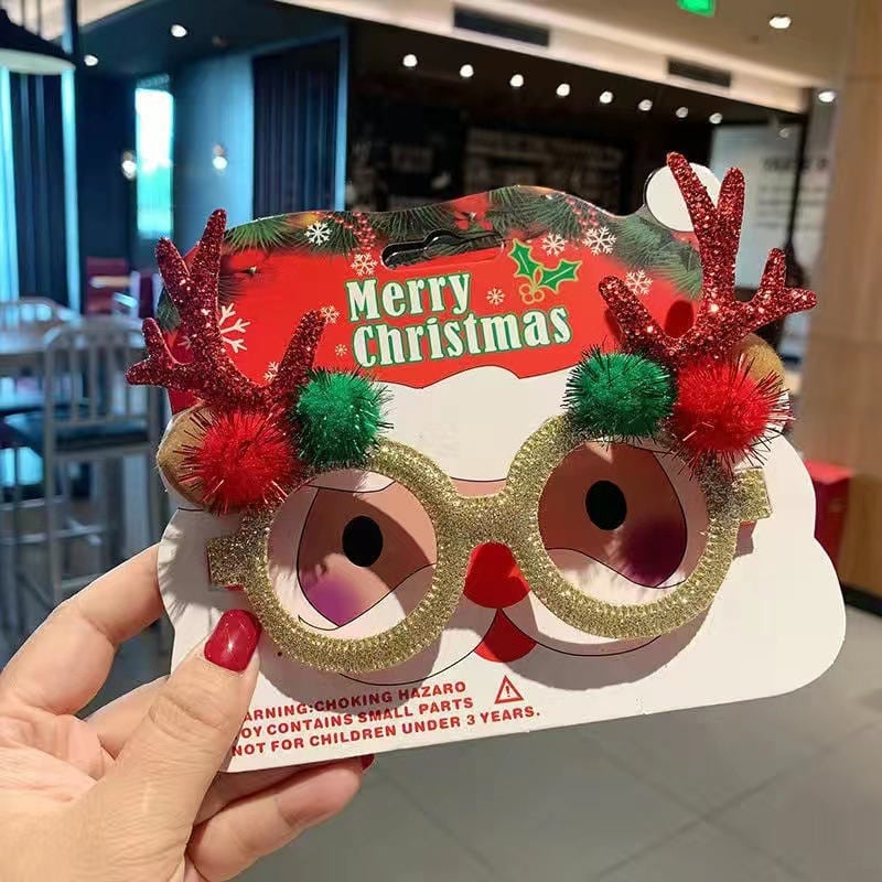 Gafas de Papá Noel y árbol navideño 4