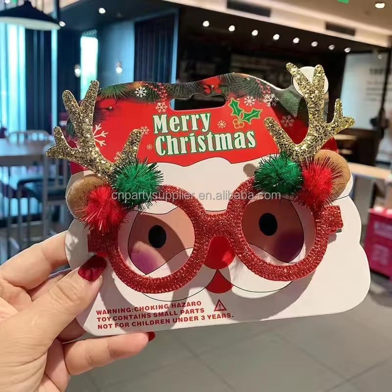 Gafas de Papá Noel y árbol navideño · referencia de imagen 9